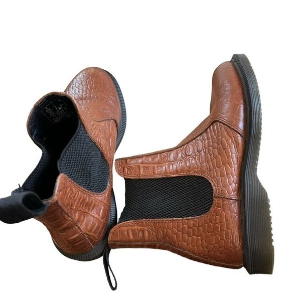DR. Martens Flora Chelsea Croc Embossed Brown Black Boots Women’s 5 Casual Work - Picture 8 of 16